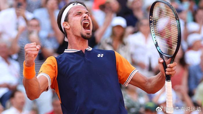 多奖杯奠定 多奖杯奠定