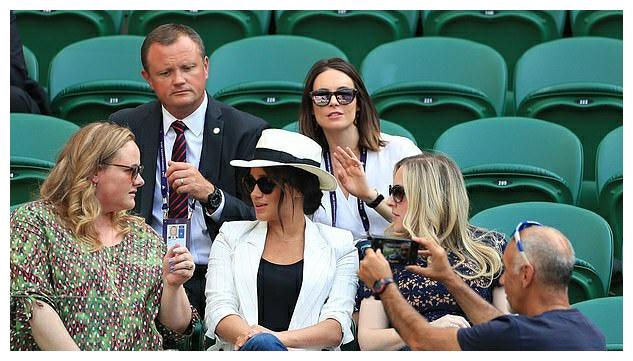 并通过贺电 并通过贺电