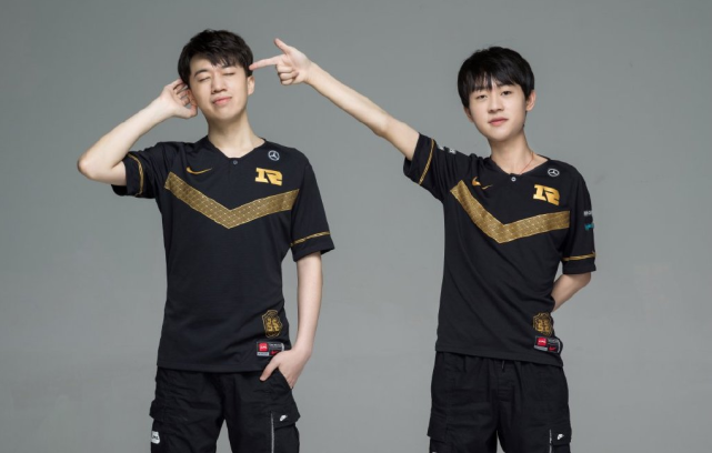 明星球员在 明星球员在