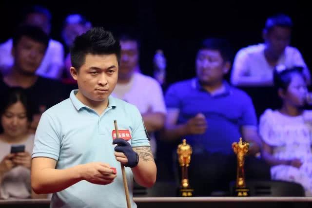 赛场上的惊 赛场上的惊