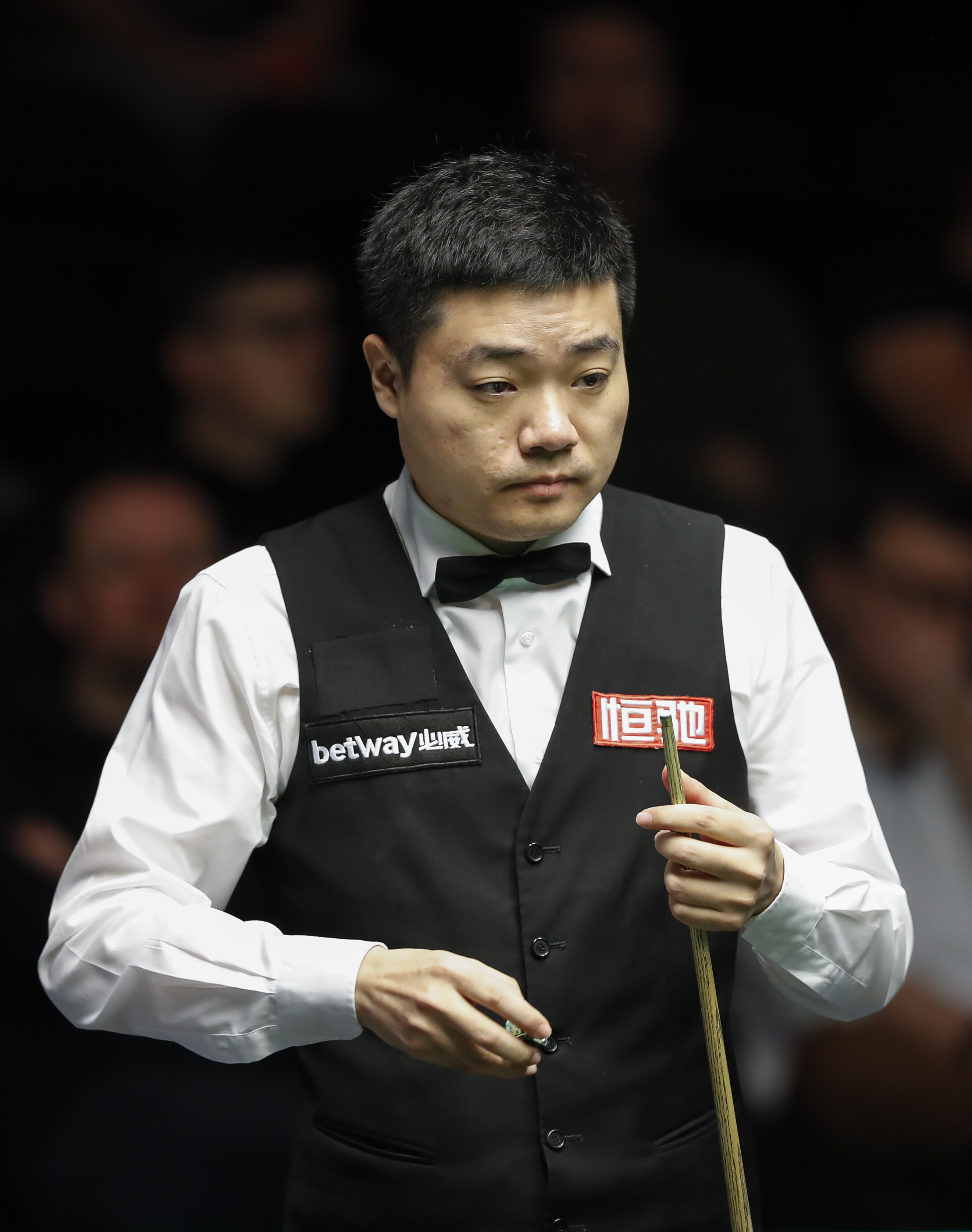 两支球队就 两支球队就