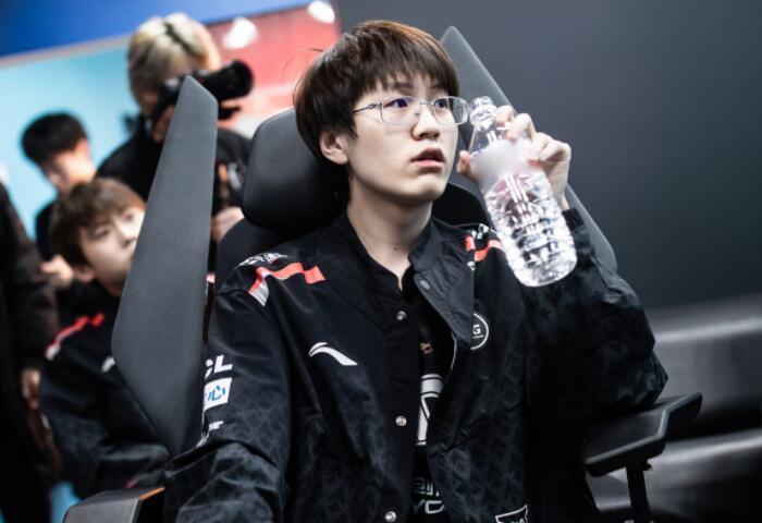 机器学习行 机器学习行